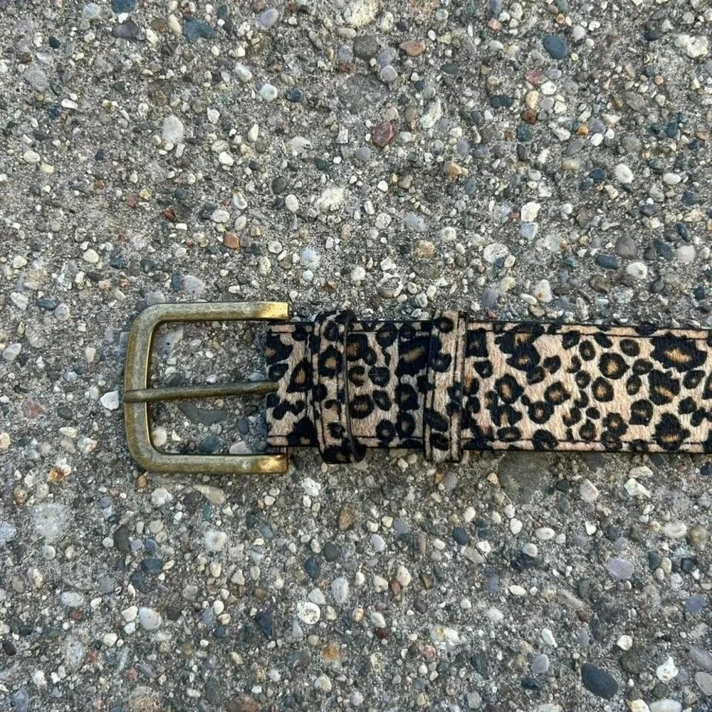 Vintage Style Cheetah Leopard Print Fur Belt American Western Boho Black and Tan